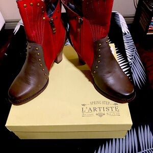 L'ATISTE Red and Brown Heeled Boots